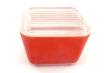 Pyrex Ovenware RED Refrigerator Dish with Clear Lid #0501C Small Vintage
