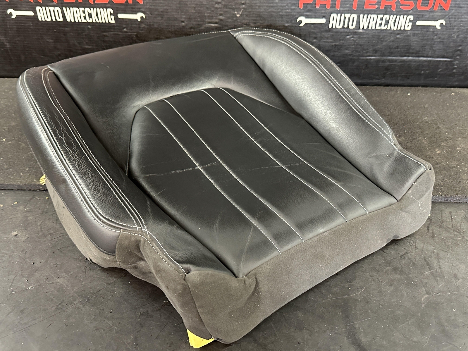 14-17 MASERATI GHIBLI FRONT DRIVER BOTTOM SEAT CUSHION LEATHER BLACK L0391211AA