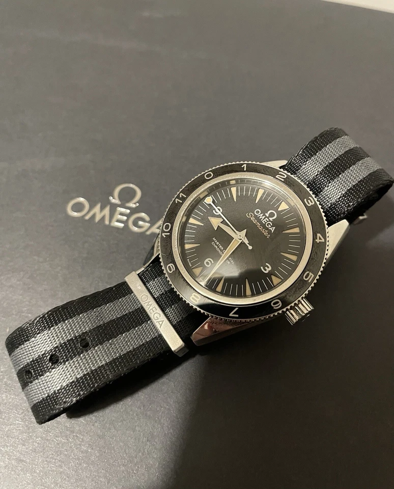 OMEGA OMEGA Seamaster 300 Master Co-Axial Chronometer Men's Black Watch, photo 2 of 5