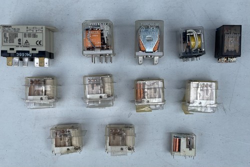 JOB LOT of assorted relays - Picture 2 of 10