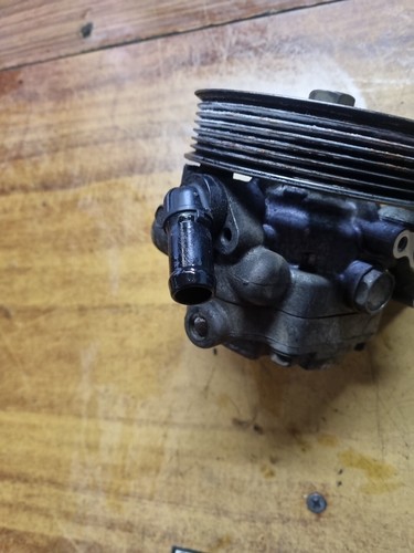 Honda CRV Power Steering Pump,2.4,K24,3Part Housing, Outlets On Either Side,Rd7 - Picture 7 of 12