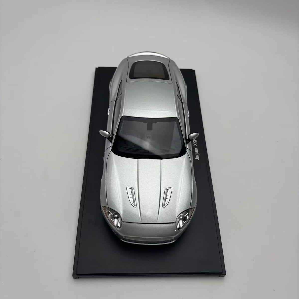 Autoart 1/18 Jaguar XKR Silver Alloy Openable Car Model Rare | eBay