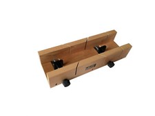 Gehrungsschneidlade mit zwei Klemmen