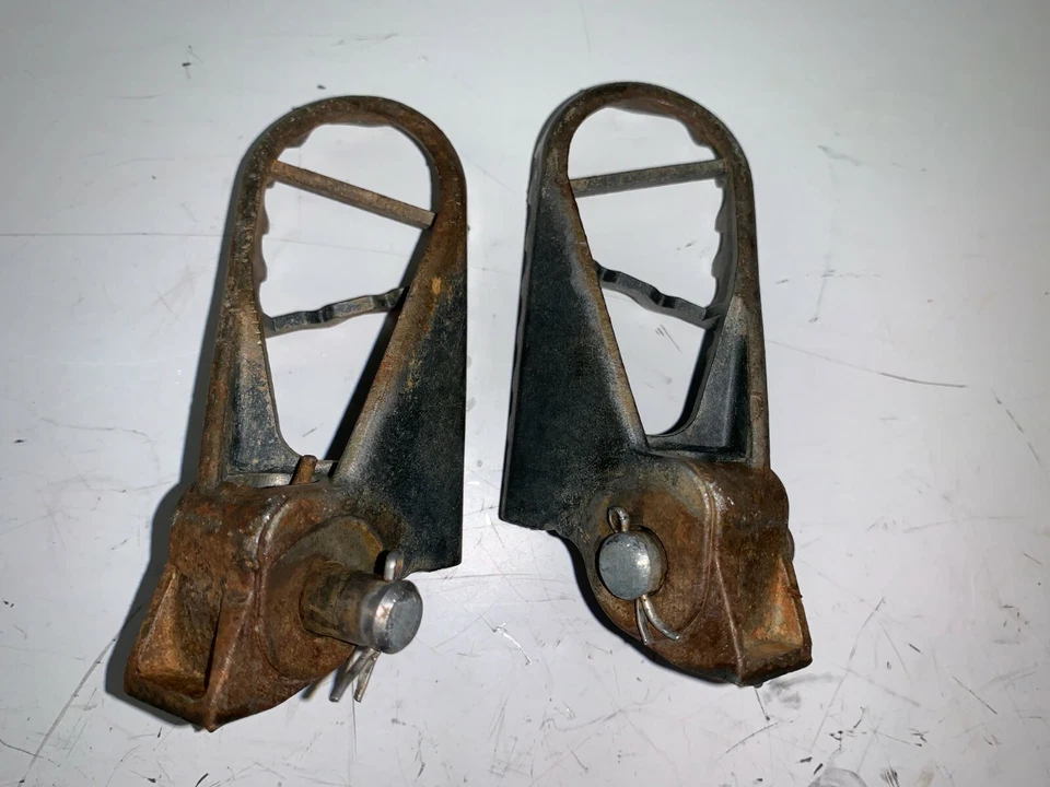 Suzuki RM85 2006 96-19 reposapiés brazo control Foto 4 de 4