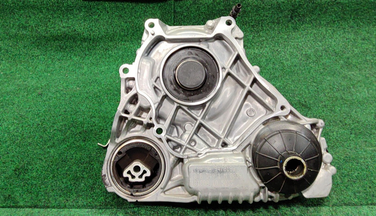 2018-2024 BMW X5  xDrive Transfer Case 64k miles OEM 27107889033