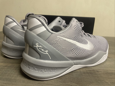 バスケットボールシューズ コービー8PROTRO グレー メンズ 27cm NIKE公式】コービー 8 プロトロ バスケットボールシューズ.オンライン