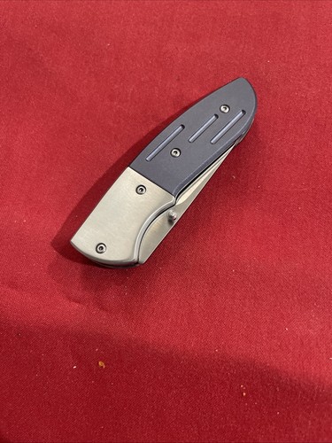 Browning Folding Knife 322411 - Picture 2 of 5