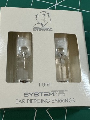 Studex SYSTEM75 SET STUDS 3mm MAY EMERALD CRYSTAL STAINLESS STEEL 7512-0105-23