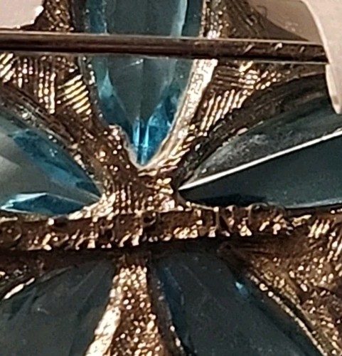 Vintage Stanley Home Products Silver-Tone Star Brooch With Blue Glass Accents 1 - Picture 3 of 3