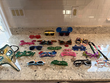 Lot Assorted Novelty Costume Glasses, Masks Sunglasses Multicolor Halloween