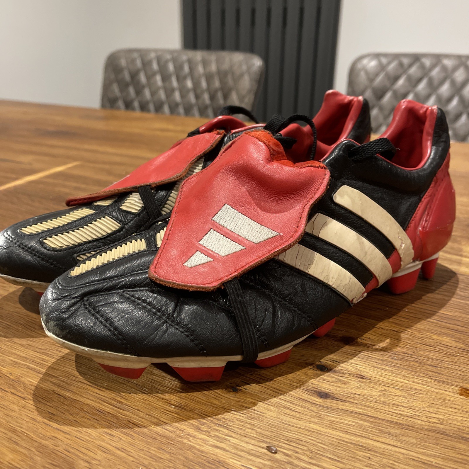 Original 2002 Adidas predator Mania boots (w/ blades), black, size 9