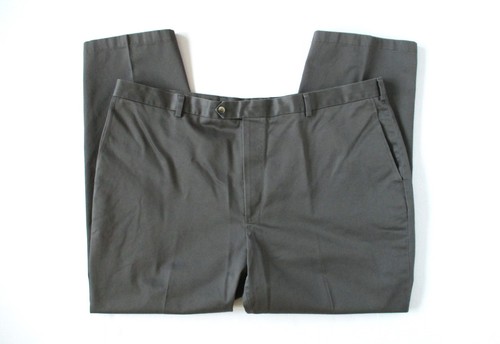 Jos A Bank Men's Standard Fit Traveler's Collection Pants Size 48X32 Olive - Picture 2 of 7