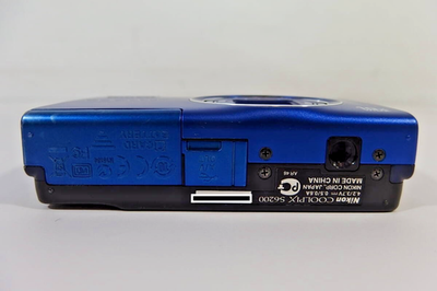 Nikon COOLPIX S6200 16.0MP Digital Compact Camera blue Used