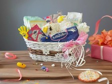 Set regalo cesto nascita femmina pannolini salviette crema