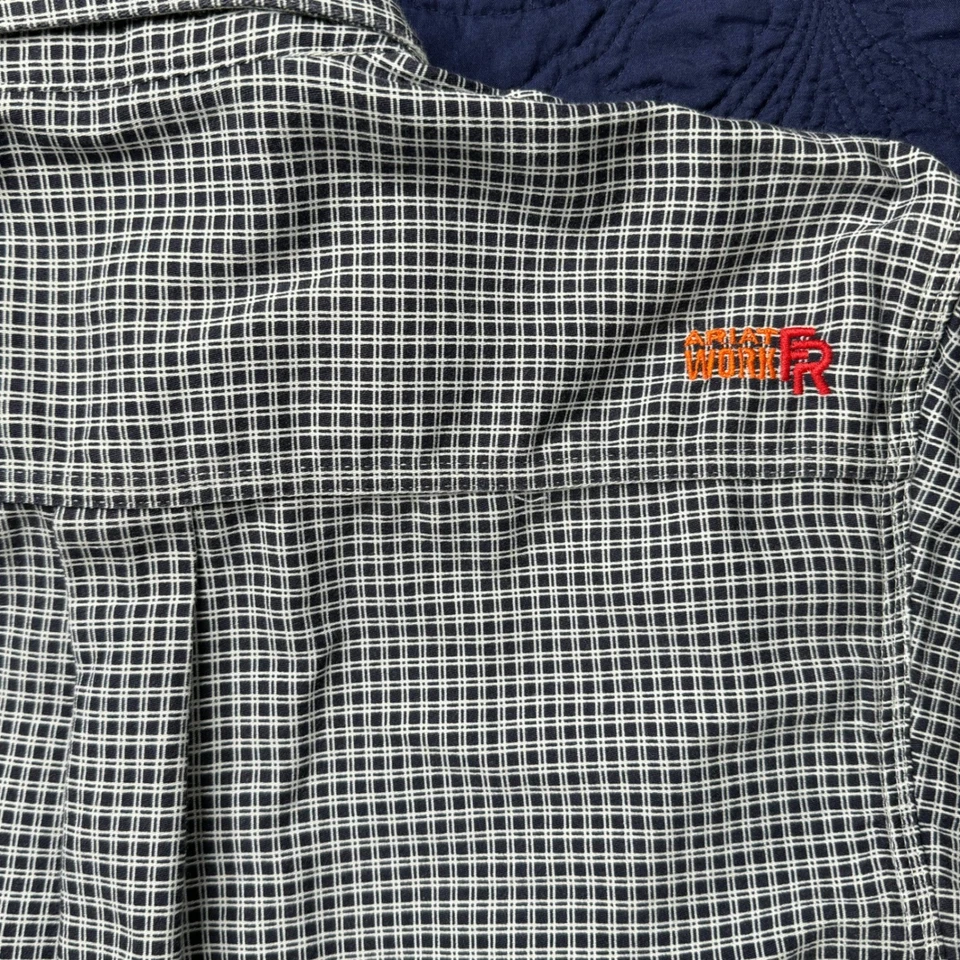 Camisa para hombre ARIAT WORK FR manga larga a cuadros con botones M azul a cuadros geométrica Foto 3 de 4