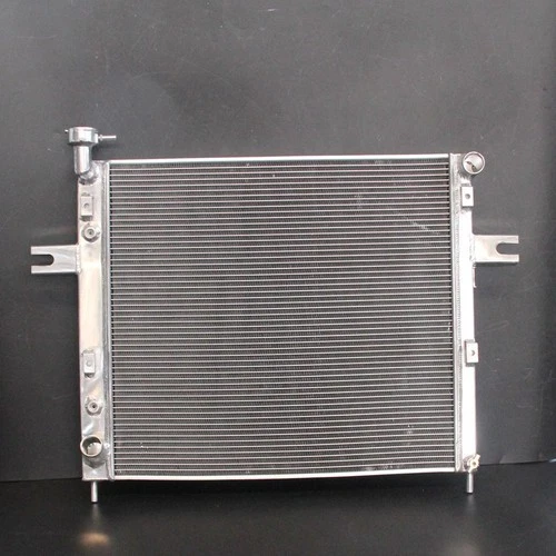 Radiador de alumínio AT para Jeep Grand Cherokee Laredo SE Sport 1999-2004 - Imagem 2 de 4
