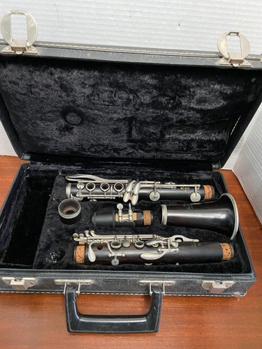 Vintage Noblet N Wood Clarinet in Case. SN B5139. Paris Vandoren Mouthpiece