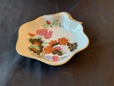 Vista Alegre Chengtu Shell 8” Bowl Portugal Gold Trim