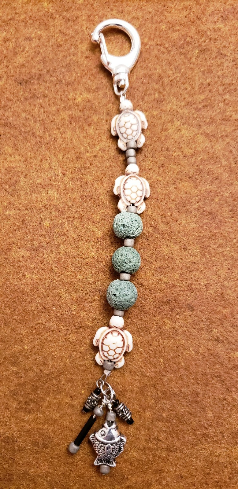 Portable Essential Oil Diffuser Keychain for Aromatherapy On-The-Go-image