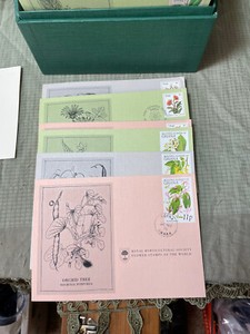 Vintage Royal Horticultural Society Flowers Of The World Stamps 108 Collection