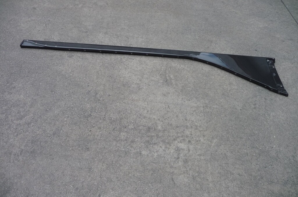 2008 Bugatti Veyron 16:4 Left Rocker Molding Carbon Fiber Cover 