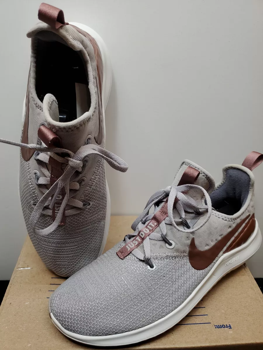 Wmns nike free shop tr 8 lm