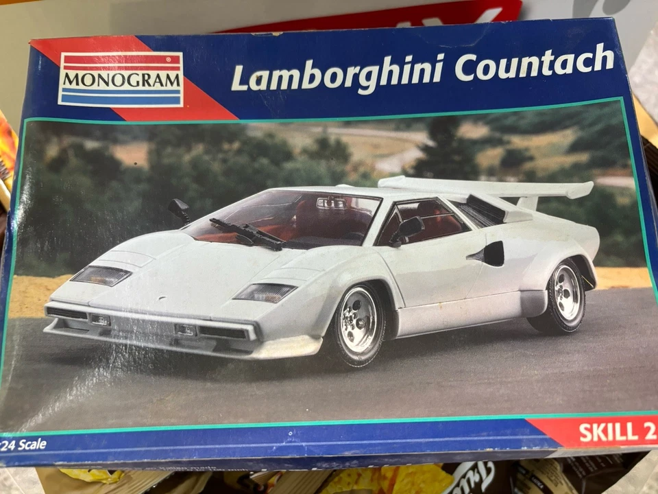 Monogram Lamborghini Countach 1:24 – Kit Plastico Vintage / Scatola Originale - Immagine 2 di 4