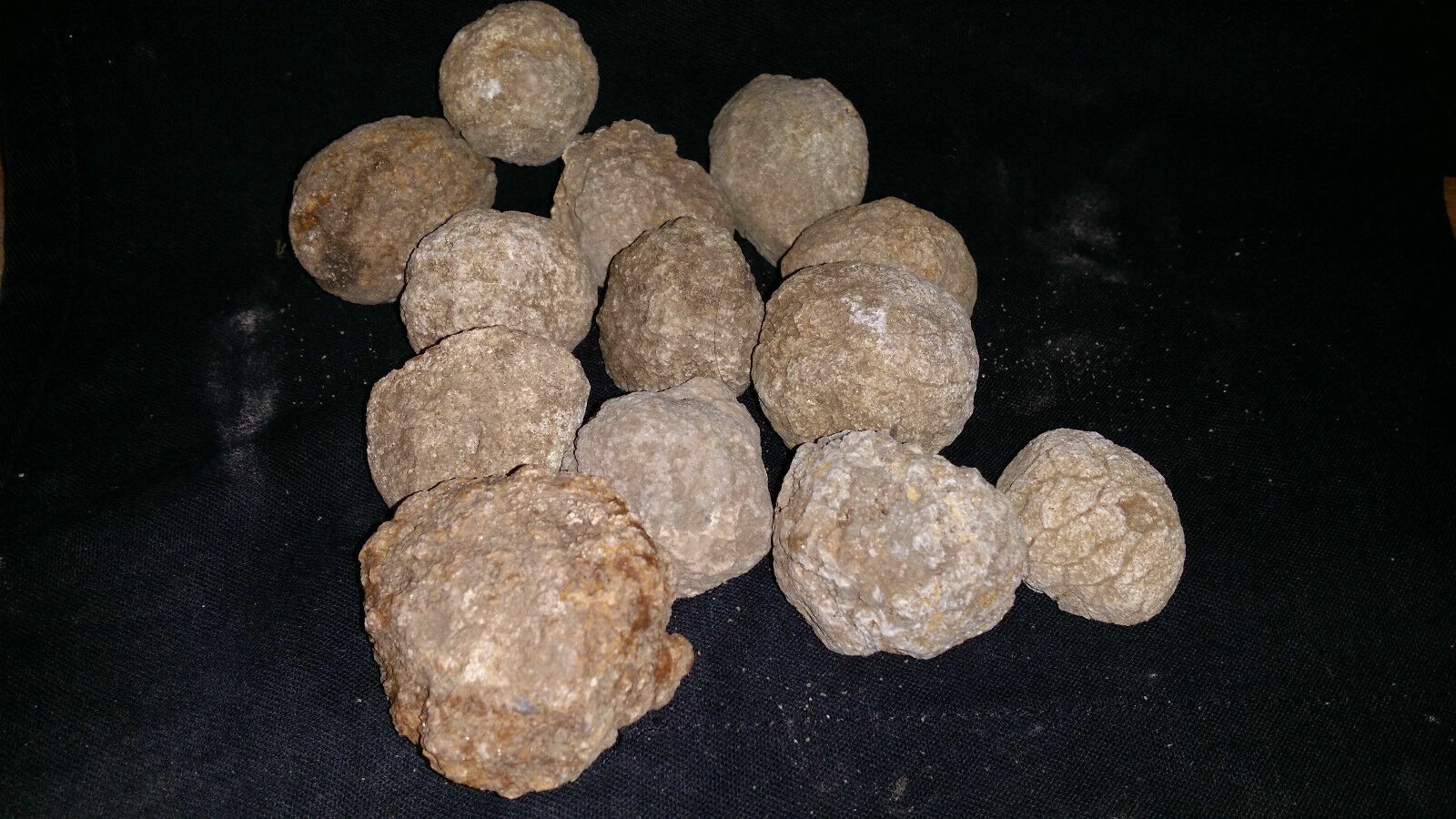 6 LBS Keokuk Geode Unopened Break Your Own Natural Crystal Quartz Rough