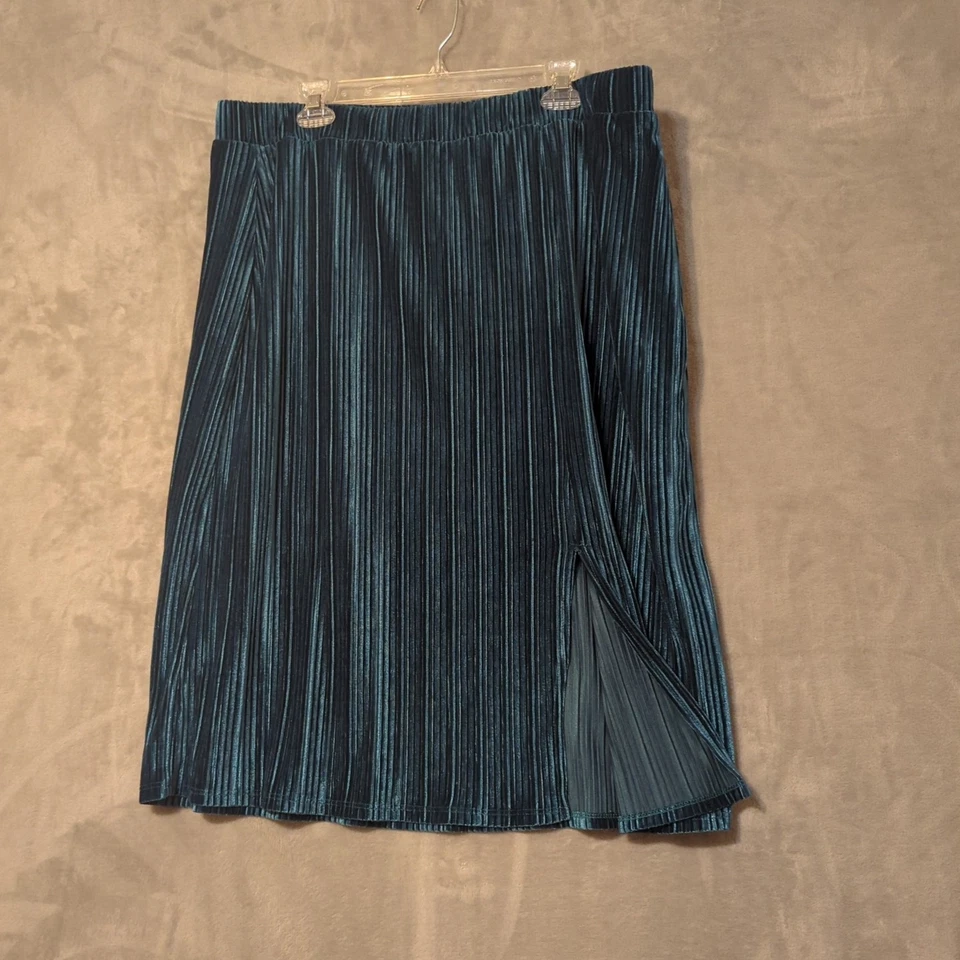 ModCloth 2X Midi Velvet Teal Bohemian Pleated Skirt - Image 2 of 4