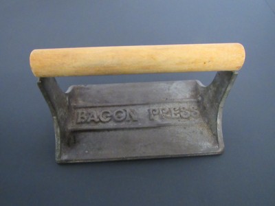 Vintage Heavy Cast Iron Grill Meat Burger Bacon Press Pig Wooden Handle