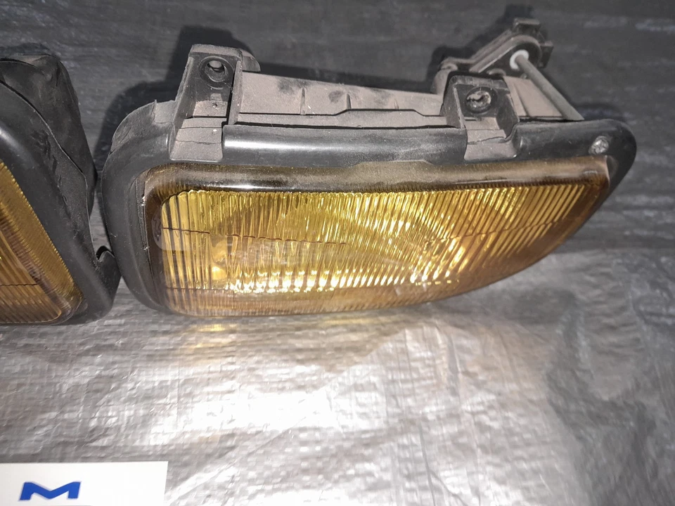 1991-1995 Toyota mr2 Yellow fog light lights left right pair sw20 turbo 1992 - Image 3 of 4