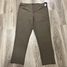 Quiksilver deep khaki stretch tech woven pant Casual Style Men’s 36x30 $78 NWT