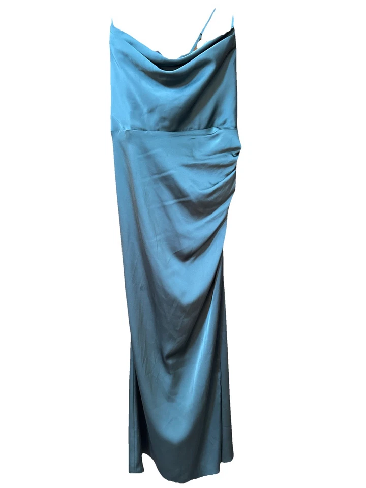 Vestido Azazie Agave Largo Cuello Redondo Elastizado Satén Talla C Dama de honor Baile Militar Foto 3 de 4