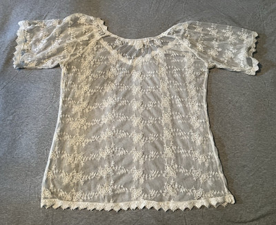 Vintage mine White Floral Lace Blouse Top Small Sheer Romantic Eyelet Scalloped