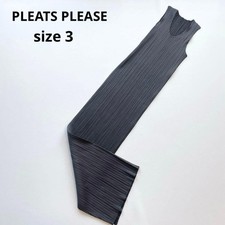 Excellent condition Pleats Please long one piece slit gray size 3
