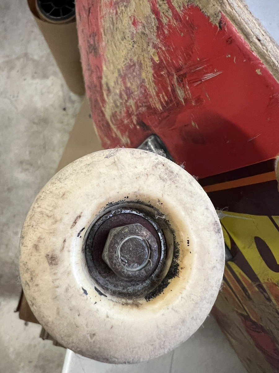 Complete Used Skateboard Deck Trucks Wheels Bearings FLIP Complete Used Skateboard Deck Trucks Wheels Bearings FLIP