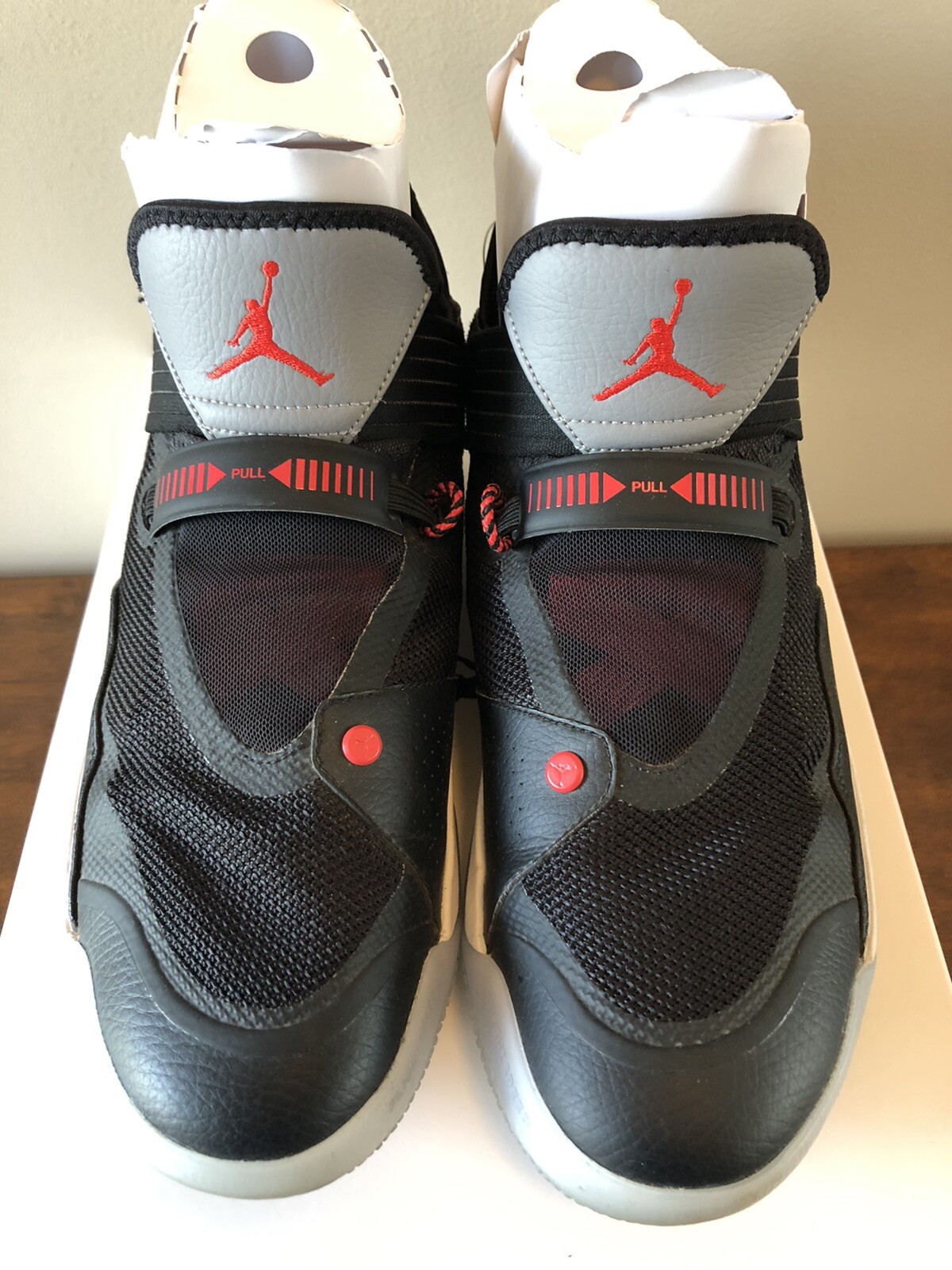 Air Jordan 33 XXXIII SE Low Black White 