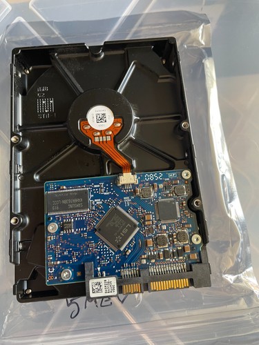 Hitachi HDT721032SLA380 0A38672 BA3064 655-1478B 3.5" internal 320gb Sata HDD - Picture 3 of 3