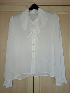 Rare Vintage St Michael M&S White Super Lacy Ruffled Elegant Polyester Blouse