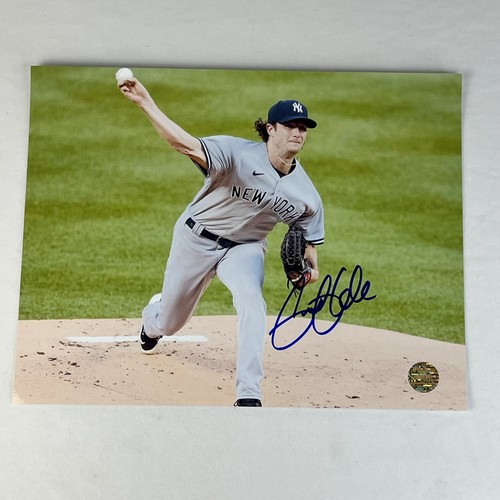 Gerritt Cole #45 New York Yankees Autographed 8.5x11 Photo Signed COA Hologram - Picture 1 of 11