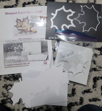 Queen Co Leaf Card Kit - Dies More