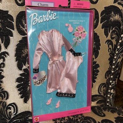 Barbie Fashion Avenue 2001  Pampered In Pink  NRFP * Light Package Wear #25702
