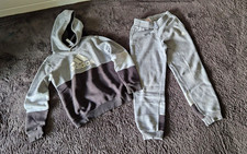 adidas Jungen 2-tlg Trainingsanzug Gr. 140: Hoodie mit Kapuze & Jogginghose