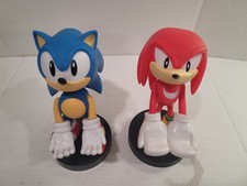 Sonic the hedgehog cable guy  Knuckles phone holder. Team play together