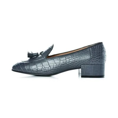 CHANEL *RARE* Alligator Leather CC Logo Tassel Moccasins Loafers Size 38
