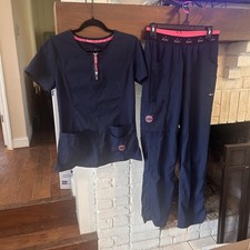Koi Scrub Set