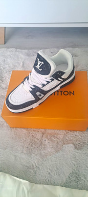 Louis Vuitton LV Trainer Sneaker Herren Low Top Monogramm Schwarz/Weiß EU 41