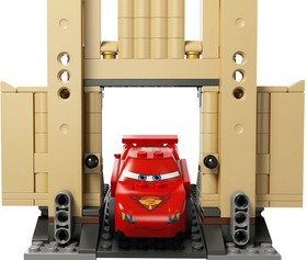 LEGO 8639 Disney Pixar Cars 2 Big Bentley Bust Out  - Factory Sealed - BRAND NEW
