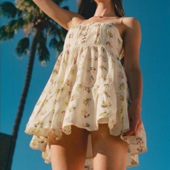 Urban Outfitters Women's Size Medium Honey Tiered Frock Mini Dress Creme Floral