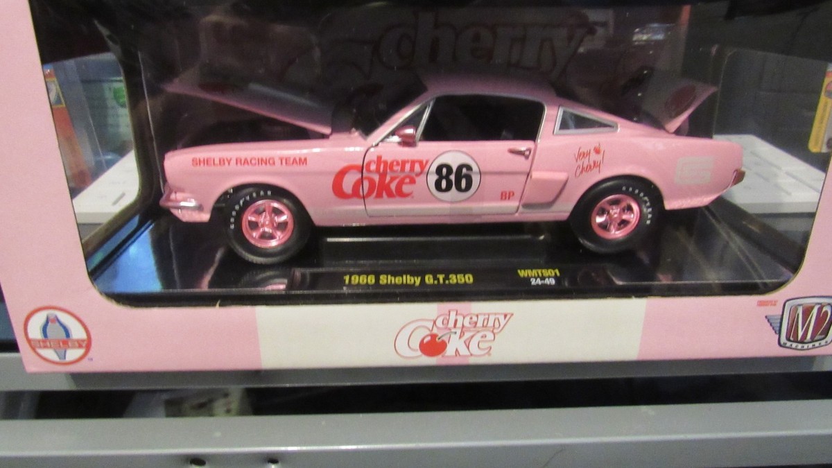 ●M2 Machines 1966 Ford Mustang チェイス CHASE M2 Machines 1:24 1966 Ford Mustang 2 + 2 GT #57 Shell